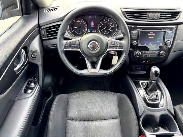 Photo of 2018 Caspian Blue Nissan Rogue