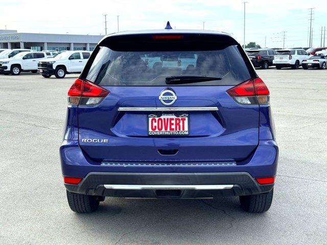 Photo of 2018 Caspian Blue Nissan Rogue
