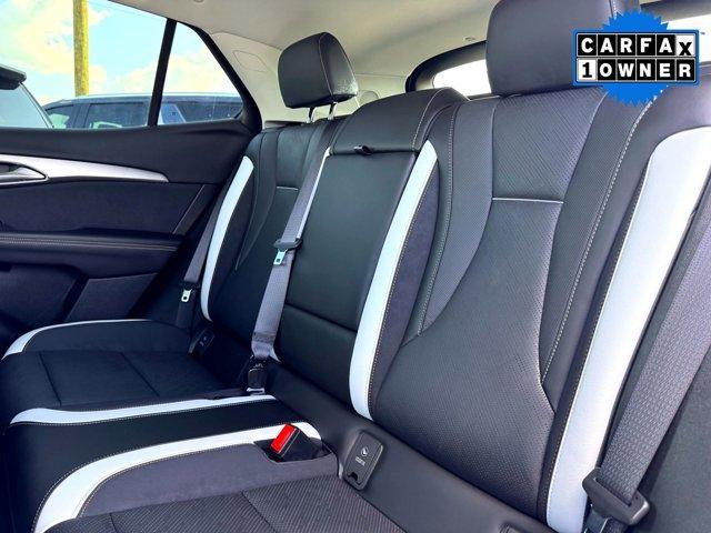 Photo of 2025 Summit White Buick Envision
