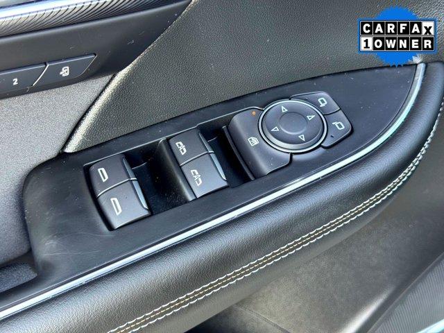 Photo of 2025 Summit White Buick Envision