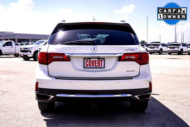 Photo of 2017 White Acura MDX