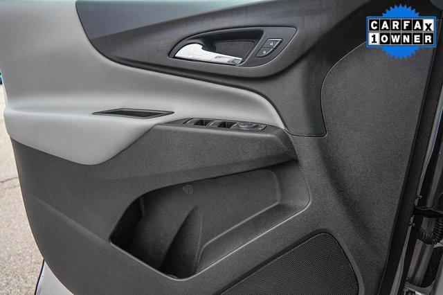 Photo of 2021 Silver Ice Metallic Chevrolet Equinox