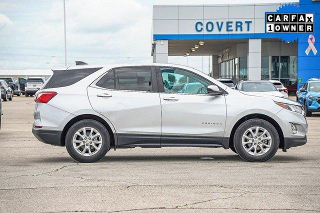 Photo of 2021 Silver Ice Metallic Chevrolet Equinox