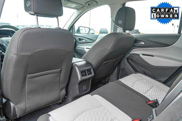 Photo of 2021 Silver Ice Metallic Chevrolet Equinox