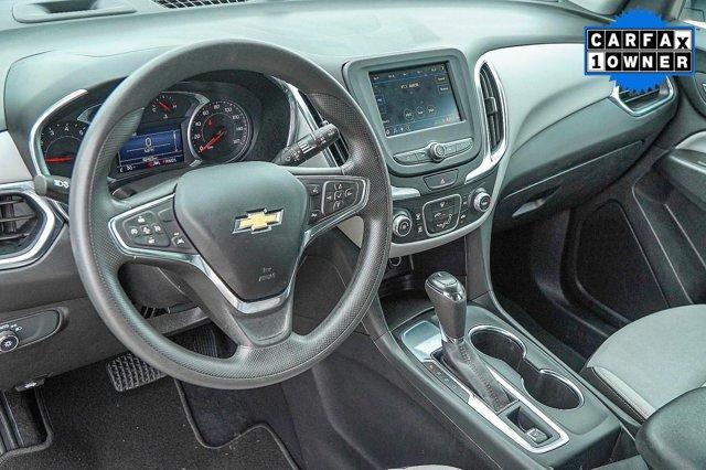 Photo of 2021 Silver Ice Metallic Chevrolet Equinox