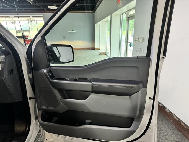 Photo of 2022 Oxford White Ford F-150
