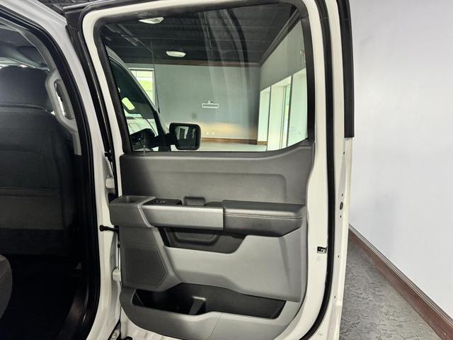 Photo of 2022 Oxford White Ford F-150