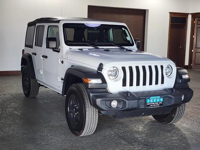 Photo of 2022 Bright White Clearcoat Jeep Wrangler Unlimited