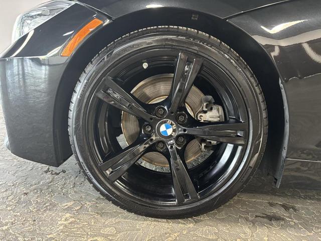 Photo of 2016 Black Sapphire Metallic BMW Z4
