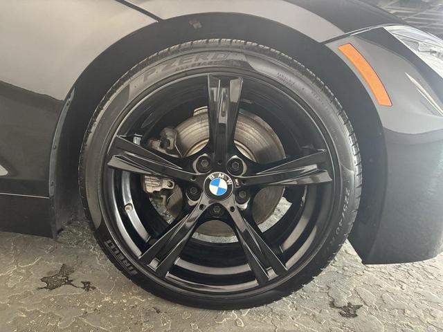 Photo of 2016 Black Sapphire Metallic BMW Z4