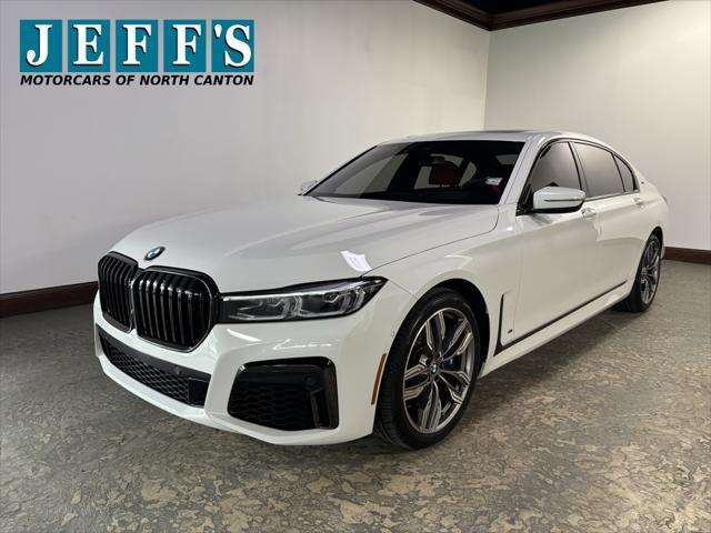 2022 BMW M760