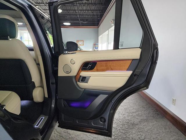 Photo of 2022 Blue Land Rover Range Rover