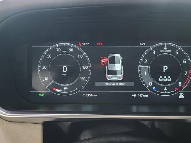 Photo of 2022 Blue Land Rover Range Rover