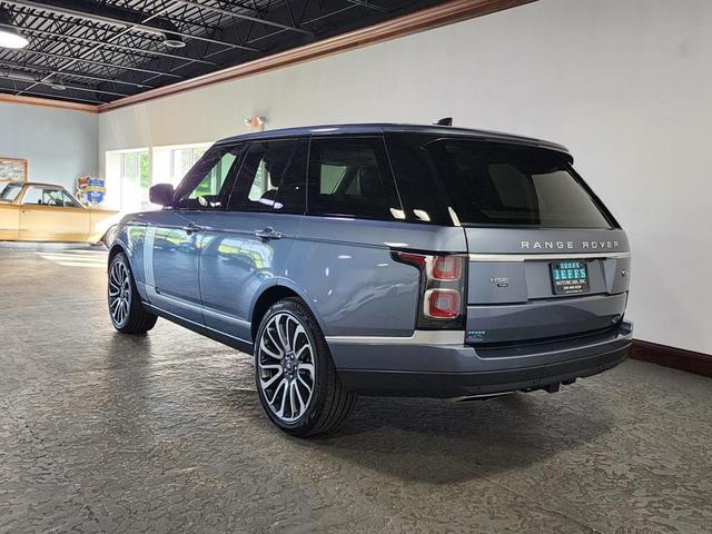 Photo of 2022 Blue Land Rover Range Rover