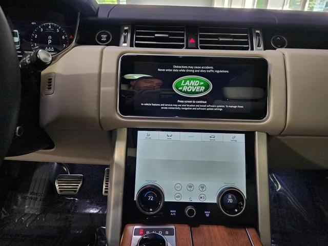 Photo of 2022 Blue Land Rover Range Rover