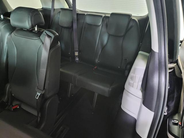 Photo of 2024 Aurora Black Pearl Kia Carnival