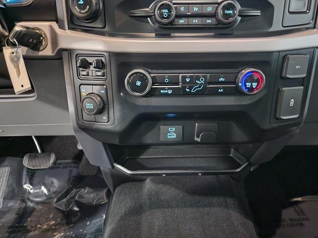 Photo of 2023 Oxford White Ford F-150