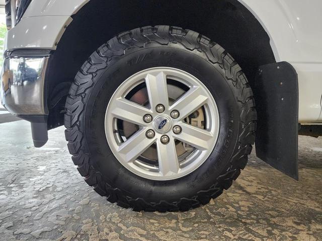 Photo of 2023 Oxford White Ford F-150