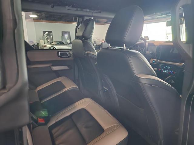 Photo of 2023 Shadow Black Ford Bronco