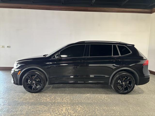 Photo of 2024 Deep Black Volkswagen Tiguan
