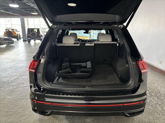 Photo of 2024 Deep Black Volkswagen Tiguan