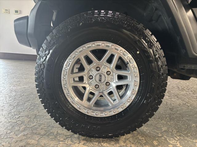 Photo of 2018 Black Clearcoat Jeep Wrangler Unlimited