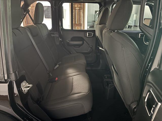 Photo of 2018 Black Clearcoat Jeep Wrangler Unlimited