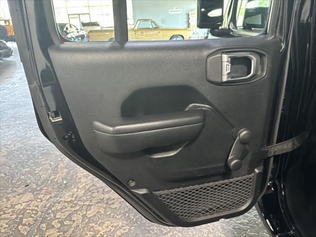 Photo of 2018 Black Clearcoat Jeep Wrangler Unlimited
