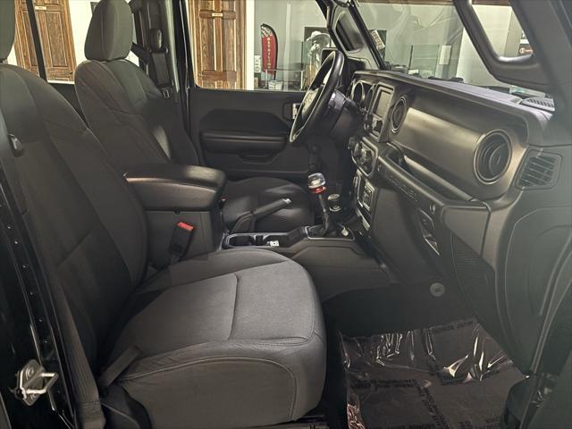 Photo of 2018 Black Clearcoat Jeep Wrangler Unlimited
