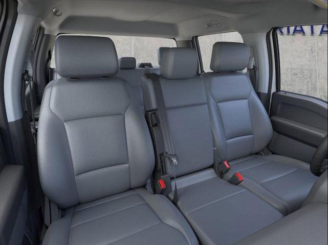 Photo of 2025 Oxford White Ford F-250