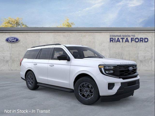 Photo of 2025 Star White Metallic Tri-Coat Ford Expedition