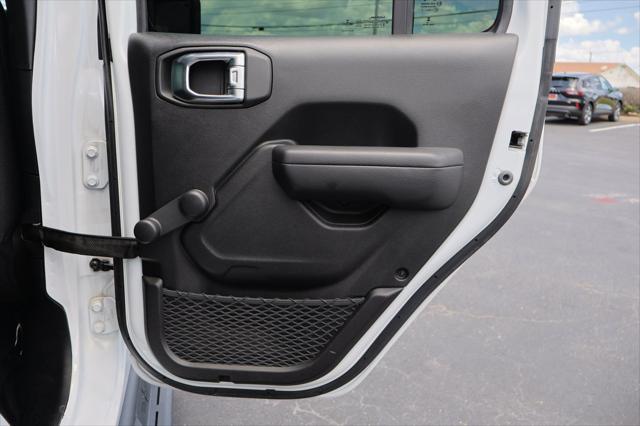 Photo of 2024 Bright White Clearcoat Jeep Wrangler