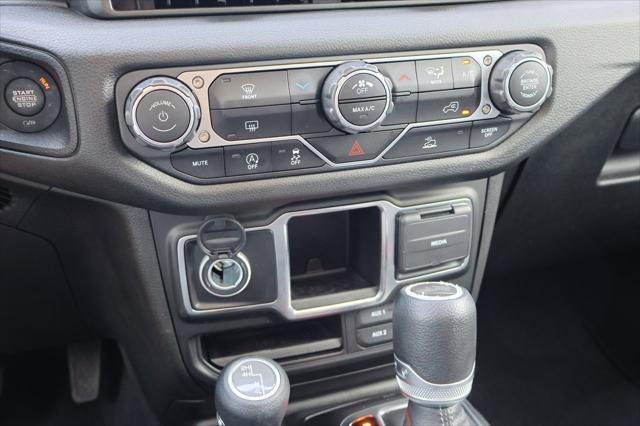 Photo of 2024 Bright White Clearcoat Jeep Wrangler