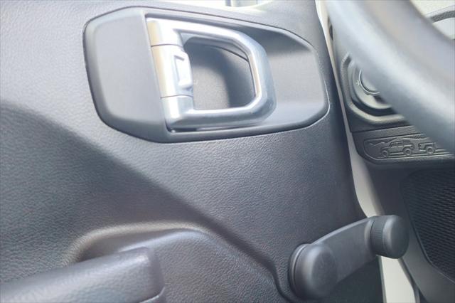 Photo of 2024 Bright White Clearcoat Jeep Wrangler