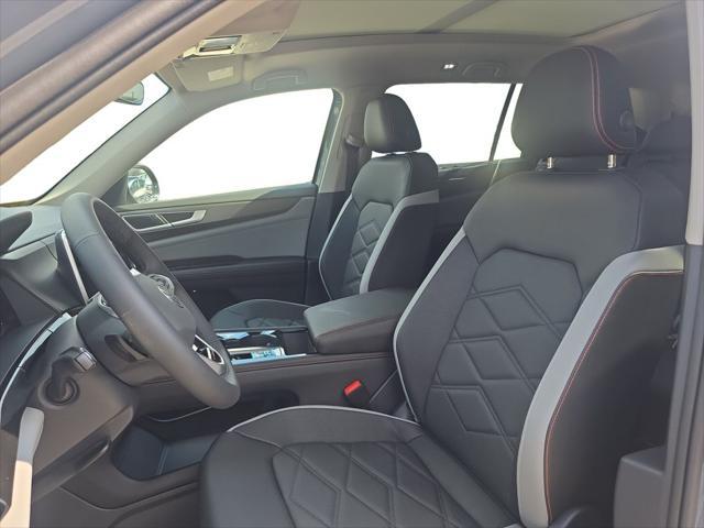 Photo of 2025 Pure Gray Volkswagen Atlas