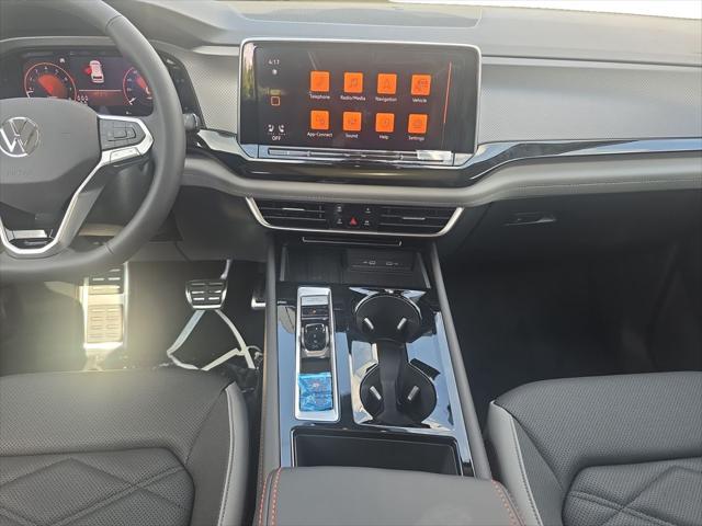 Photo of 2025 Pure Gray Volkswagen Atlas