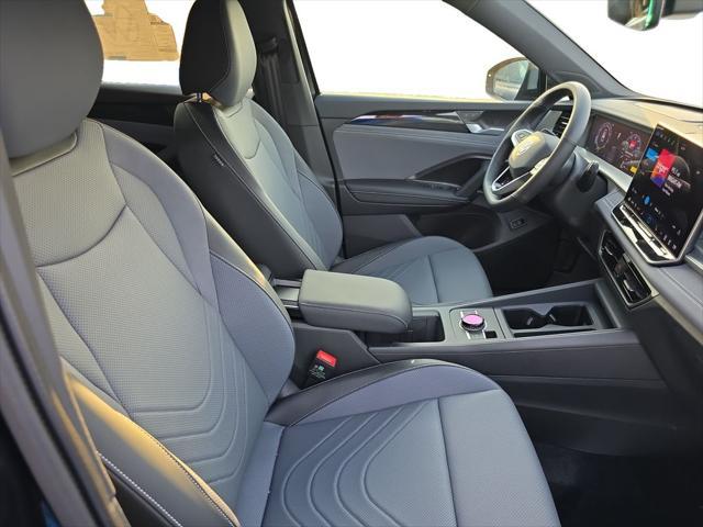 Photo of 2025 Deep Black Pearl Volkswagen Tiguan