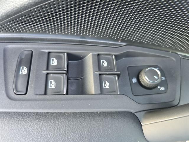 Photo of 2025 Deep Black Pearl Volkswagen Tiguan