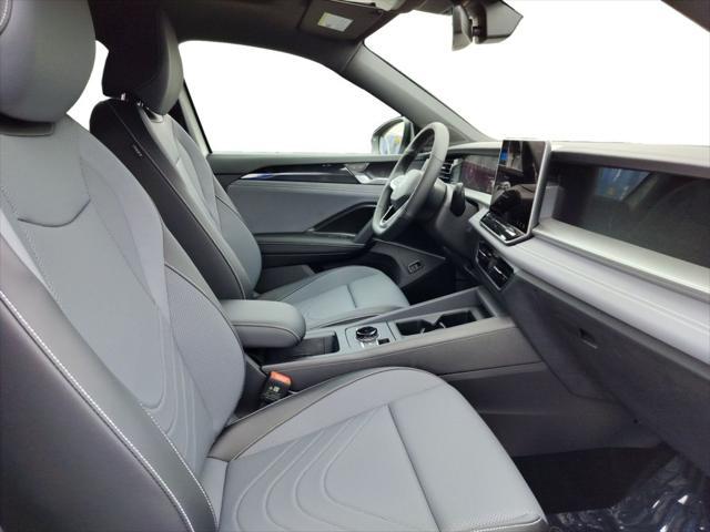 Photo of 2025 Sandstone Volkswagen Tiguan