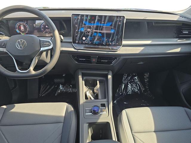 Photo of 2025 Deep Black Pearl Volkswagen Tiguan