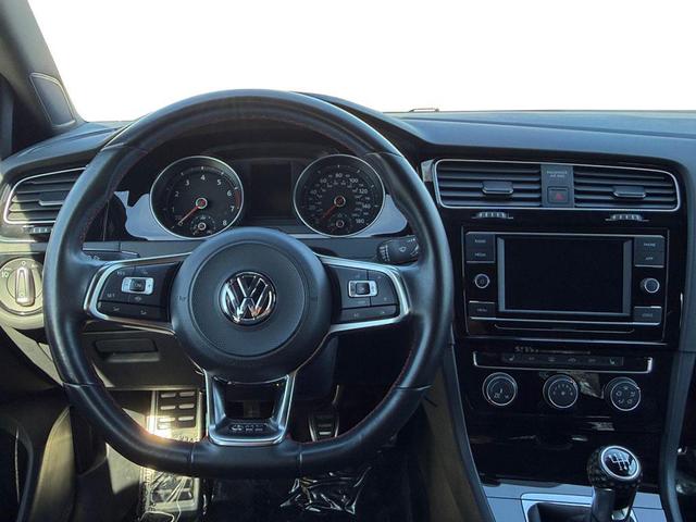 Photo of 2023 Silver Mist Metallic Volkswagen ID.4