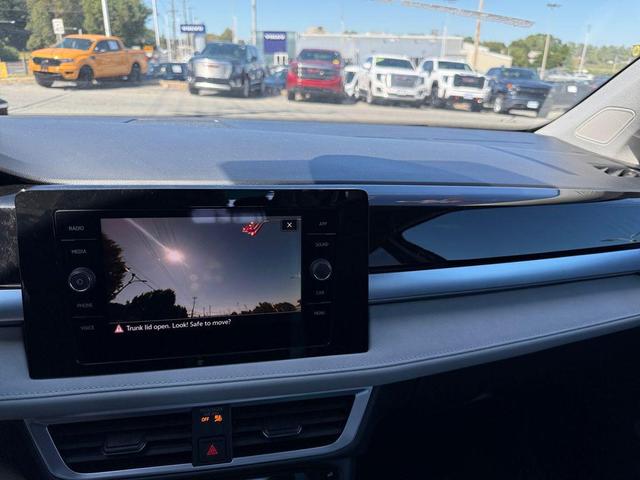Photo of 2025 Platinum Volkswagen Taos