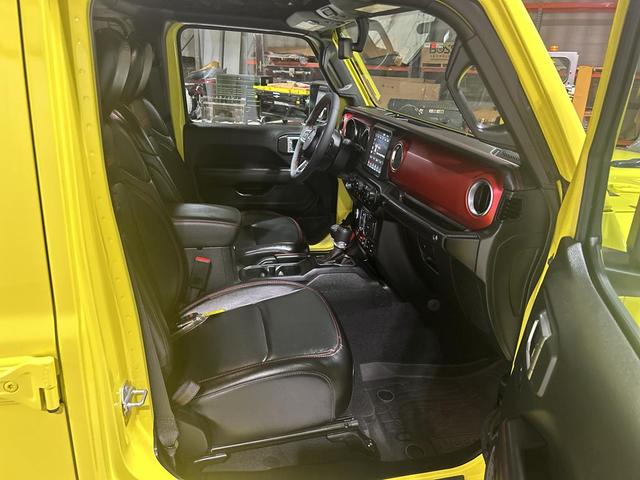 Photo of 2023 High Velocity Clearcoat Jeep Gladiator
