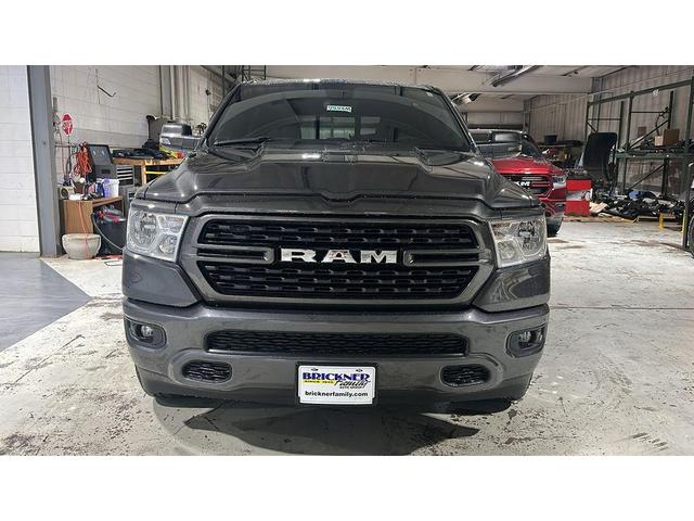 Photo of 2024 Granite Crystal Metallic Clearcoat RAM 1500