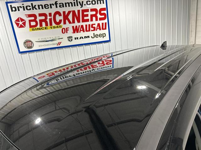 Photo of 2023 Super Black Nissan Rogue