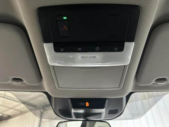 Photo of 2023 Super Black Nissan Rogue