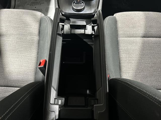 Photo of 2023 Super Black Nissan Rogue