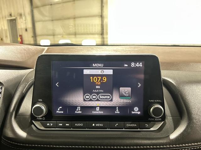 Photo of 2023 Super Black Nissan Rogue