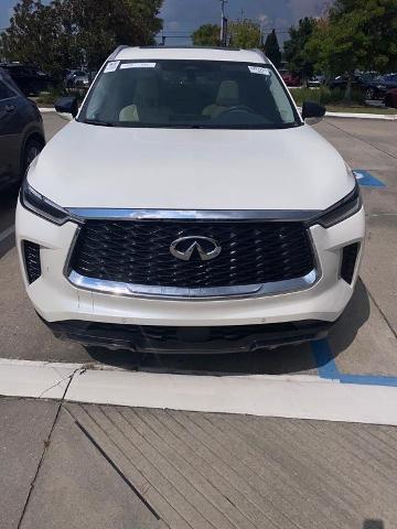 Photo of 2024 Majestic White INFINITI QX60