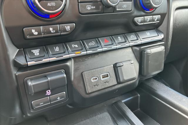 Photo of 2020 Iridescent Pearl Tricoat Chevrolet Silverado 3500